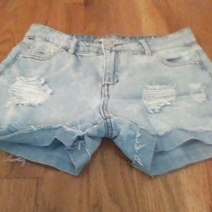 Tractr jean shorts